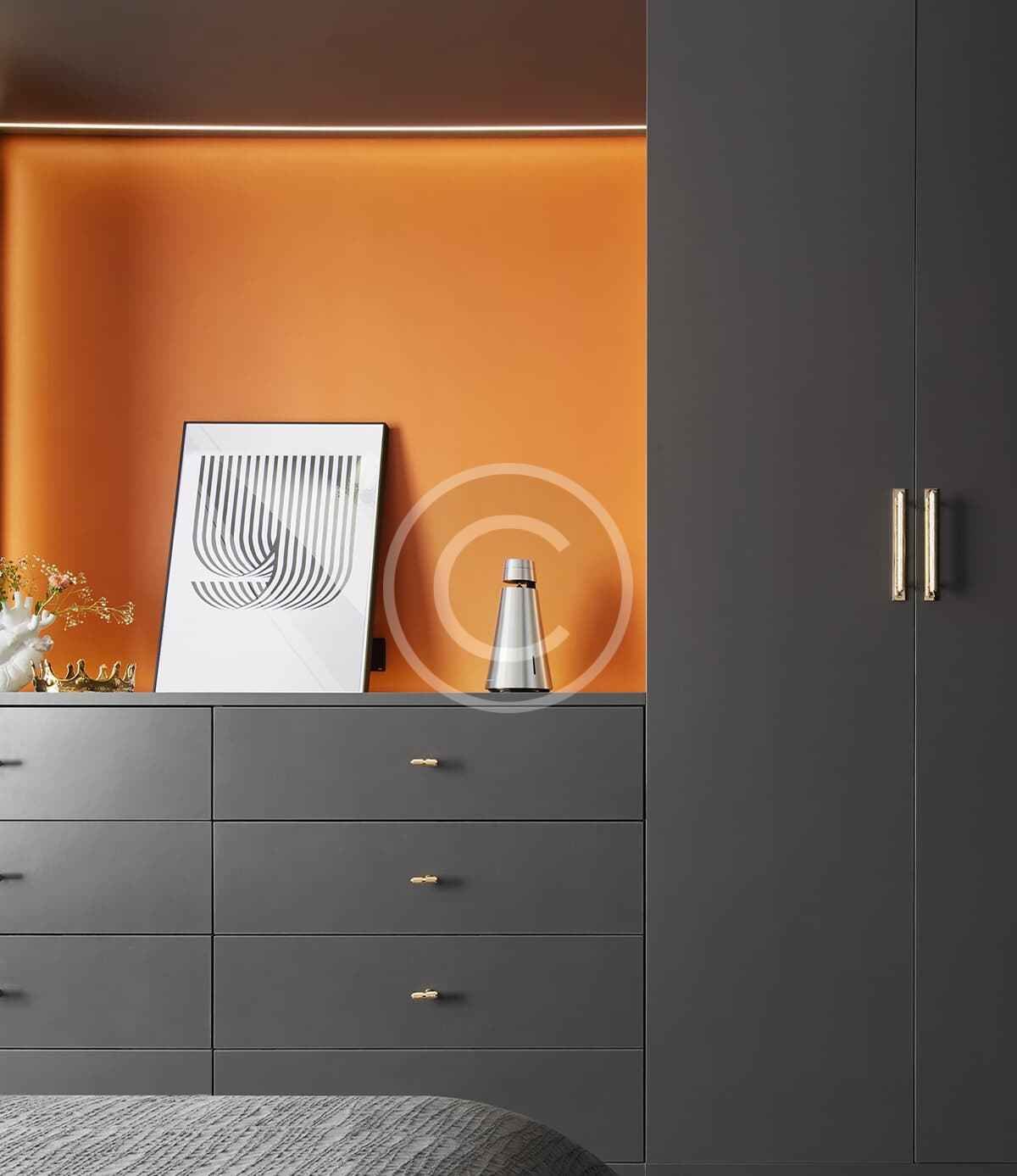 Fire orange interior paint - Image 2